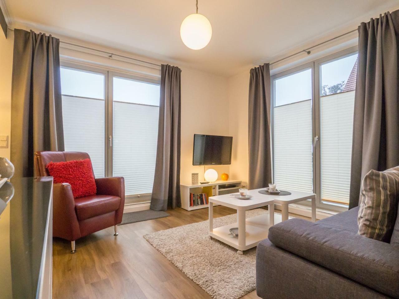 Appartement Nr 7 Im Sonnenbad Sassnitz Exteriör bild